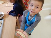 Pečeme ve školce - od zrníčka po rohlík